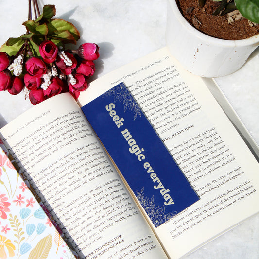 Bookmark - Seek magic everyday