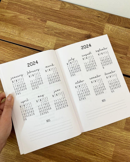 Softcover Undated Annual Planner  – Focus on the good | Freebies included
